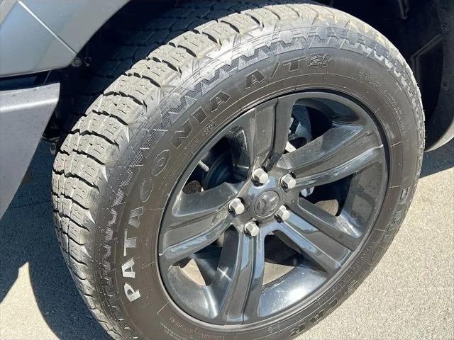 2024 Ram 1500 Classic Warlock Crew Cab 4x2 5'7" Box