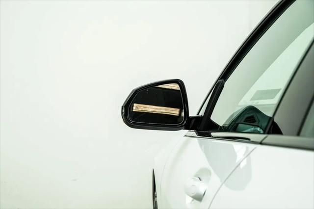 2025 BMW Coupe xDrive