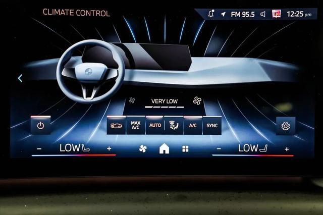 2025 BMW Coupe xDrive