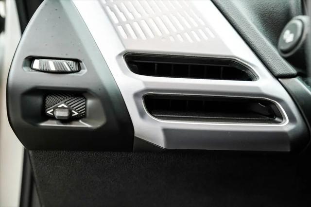 2025 BMW Coupe xDrive