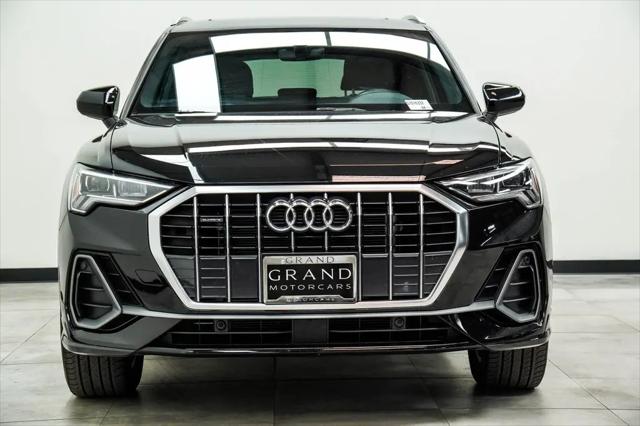 2025 Audi Q3 Premium 45 TFSI S line quattro Tiptronic
