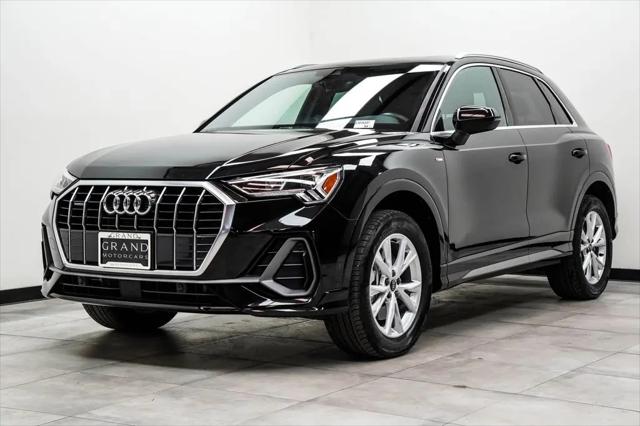 2025 Audi Q3 Premium 45 TFSI S line quattro Tiptronic