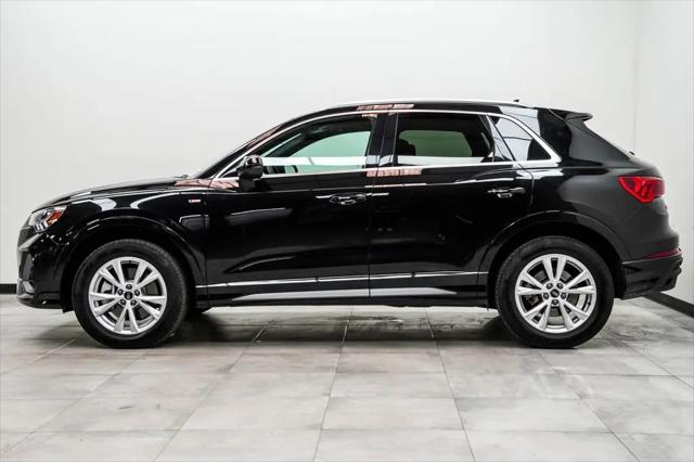 2025 Audi Q3 Premium 45 TFSI S line quattro Tiptronic