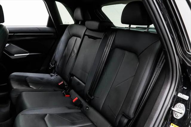 2025 Audi Q3 Premium 45 TFSI S line quattro Tiptronic