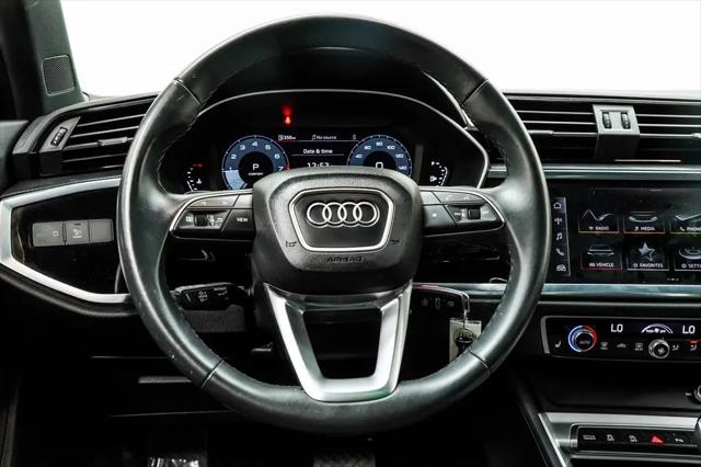 2025 Audi Q3 Premium 45 TFSI S line quattro Tiptronic