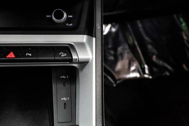 2025 Audi Q3 Premium 45 TFSI S line quattro Tiptronic