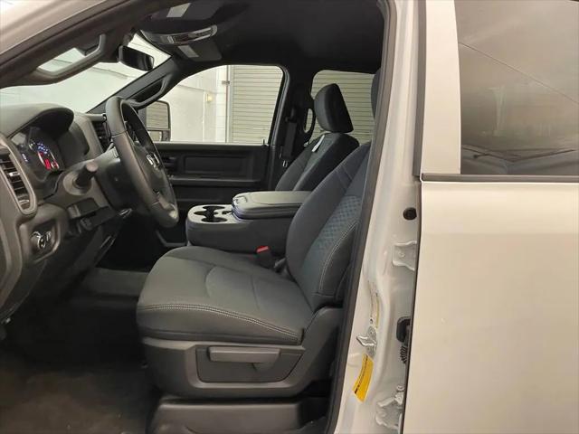 2026 Ram 2500 Black Express Crew Cab 4x4 64 Box