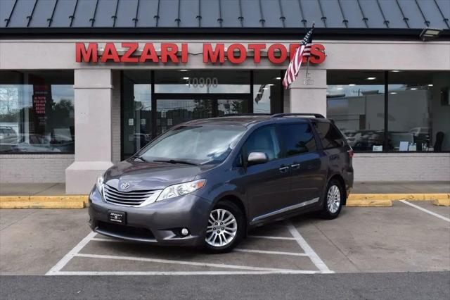 2016 Toyota Sienna XLE 8 Passenger