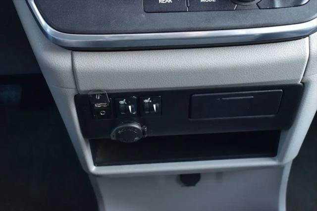 2016 Toyota Sienna XLE 8 Passenger