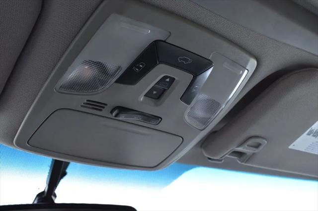 2016 Toyota Sienna XLE 8 Passenger