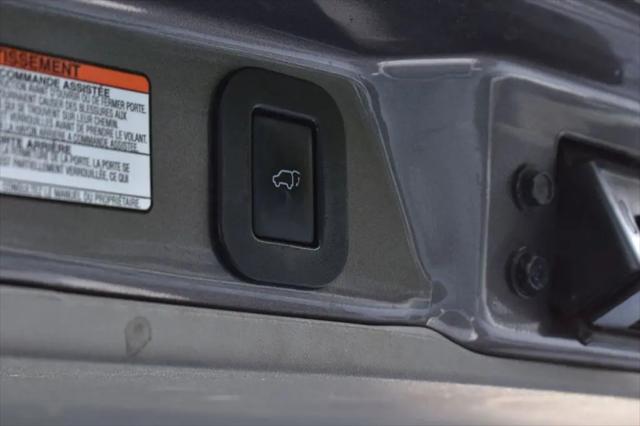 2016 Toyota Sienna XLE 8 Passenger