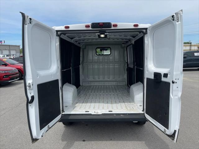 2025 Ram ProMaster 2500 Cargo Van Tradesman Low Roof 136" WB w/Pass Seat