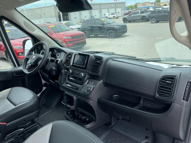 2025 Ram ProMaster 2500 Cargo Van Tradesman Low Roof 136" WB w/Pass Seat