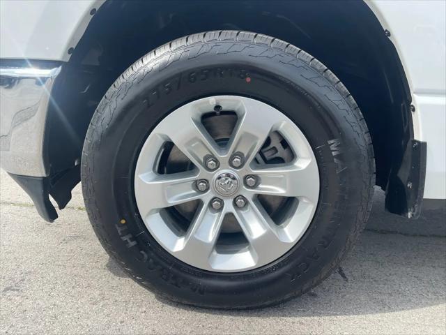2024 Ram 1500 Laramie Crew Cab 4x2 5'7" Box