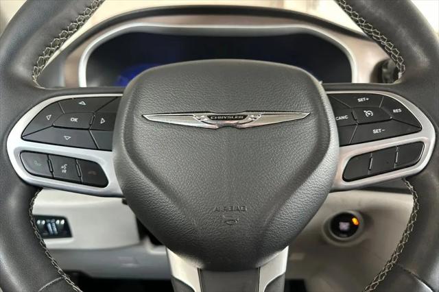 2022 Chrysler Voyager LX