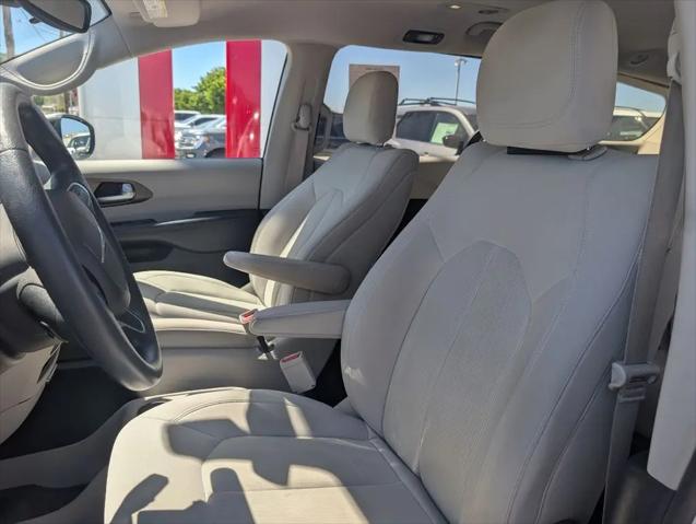 2017 Chrysler Pacifica LX