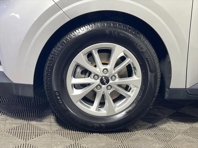 2022 Kia Carnival MPV LX Seat Package