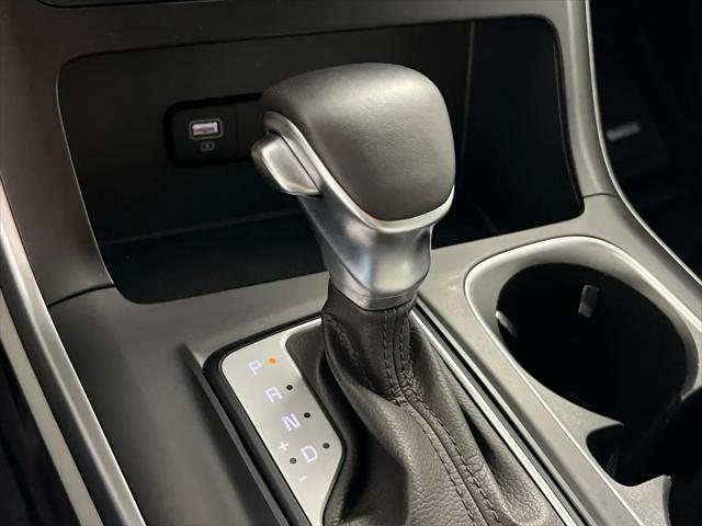 2022 Kia Carnival MPV LX Seat Package