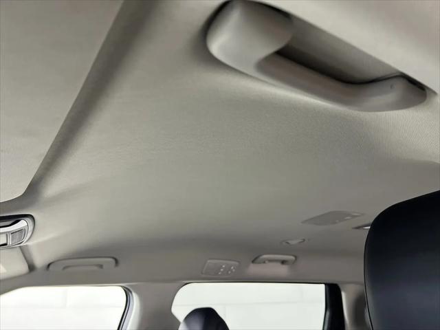 2022 Kia Carnival MPV LX Seat Package