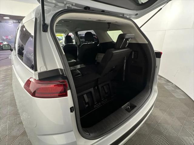 2022 Kia Carnival MPV LX Seat Package