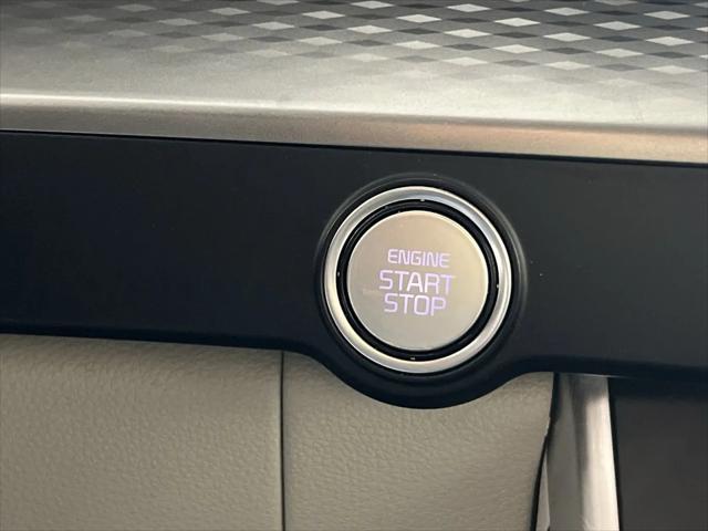2022 Kia Carnival MPV LX Seat Package