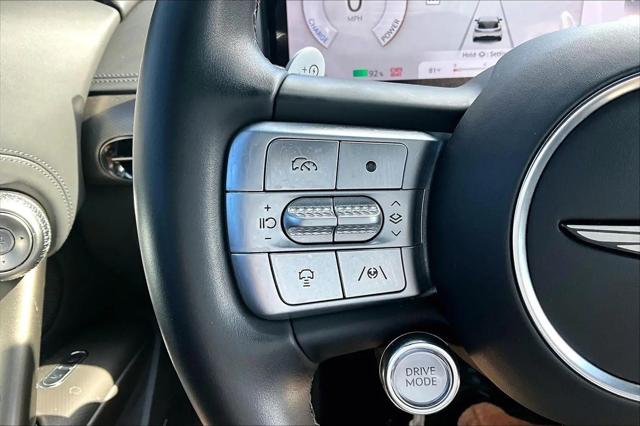2024 Genesis GV60 Advanced AWD