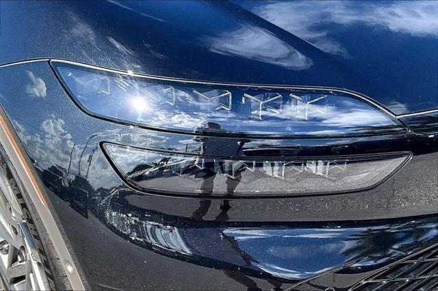 2024 Genesis GV60 Advanced AWD