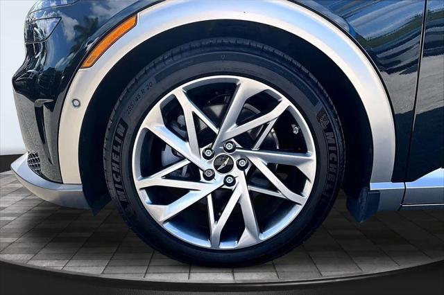 2024 Genesis GV60 Advanced AWD
