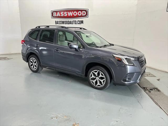 2023 Subaru Forester Premium