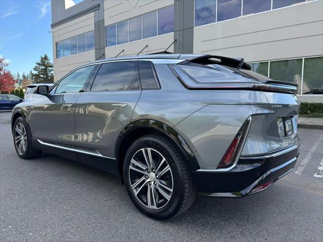 2023 Cadillac iQ AWD Luxury
