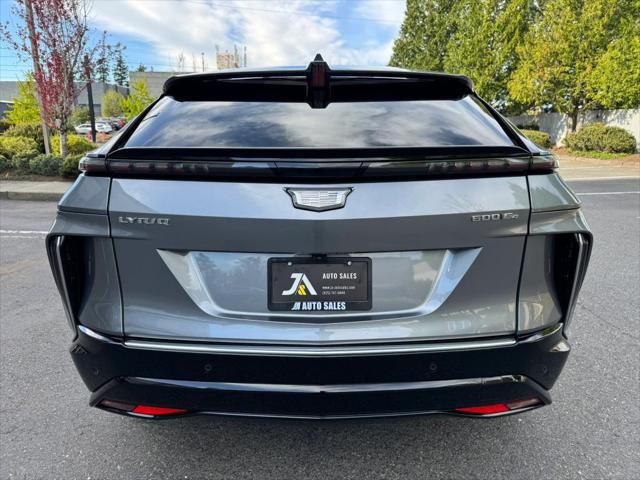2023 Cadillac iQ AWD Luxury