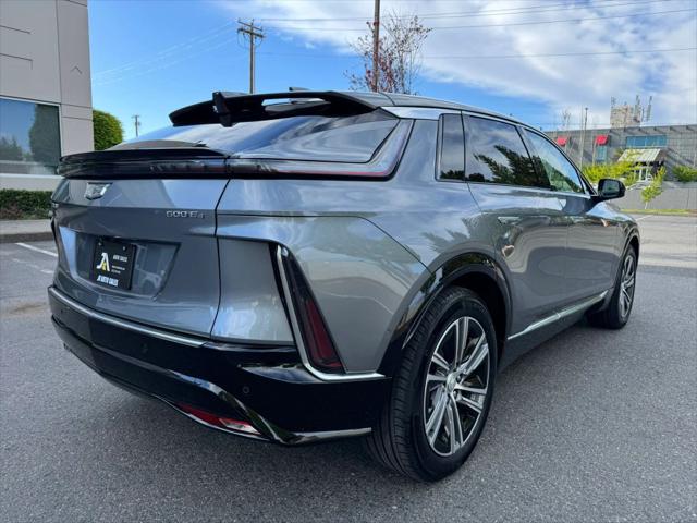 2023 Cadillac iQ AWD Luxury