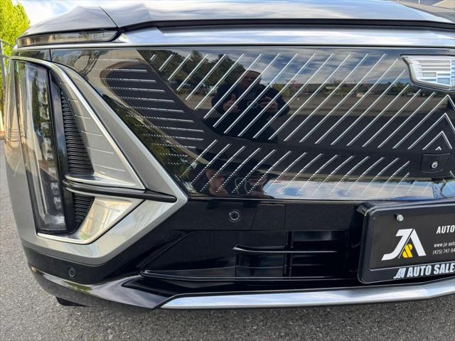 2023 Cadillac iQ AWD Luxury