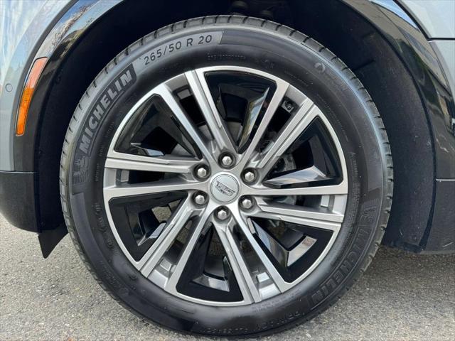 2023 Cadillac iQ AWD Luxury