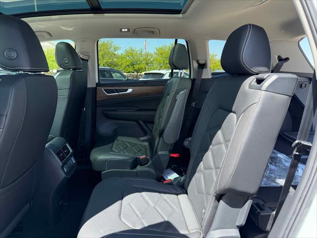 2026 Volkswagen Atlas SE with Technology