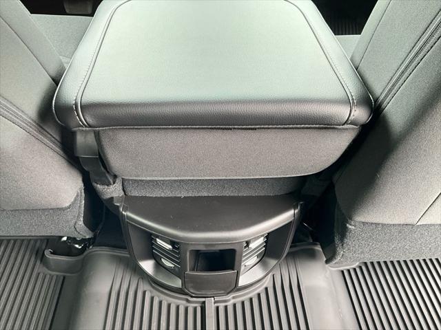 2026 Ram 3500 Tradesman Crew Cab 4x4 8 Box