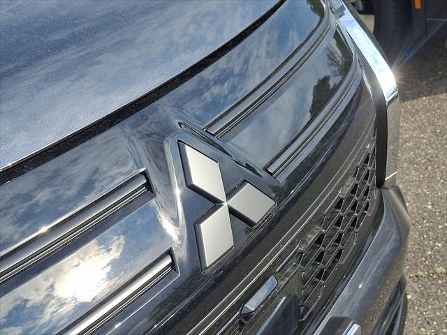 2026 Mitsubishi Outlander LE 1.5T S-AWC