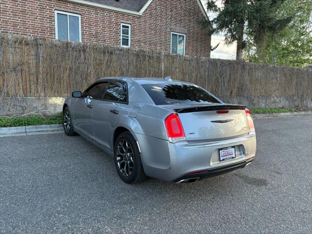 2017 Chrysler 300 AWD