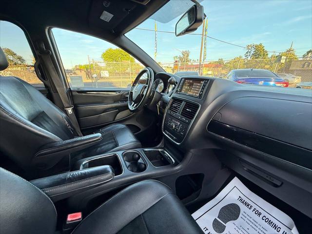 2016 Dodge Grand Caravan SXT