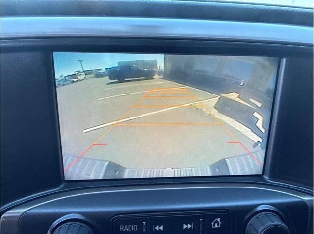 2015 GMC Sierra 1500 SLT Pickup 4D 5 3/4 ft