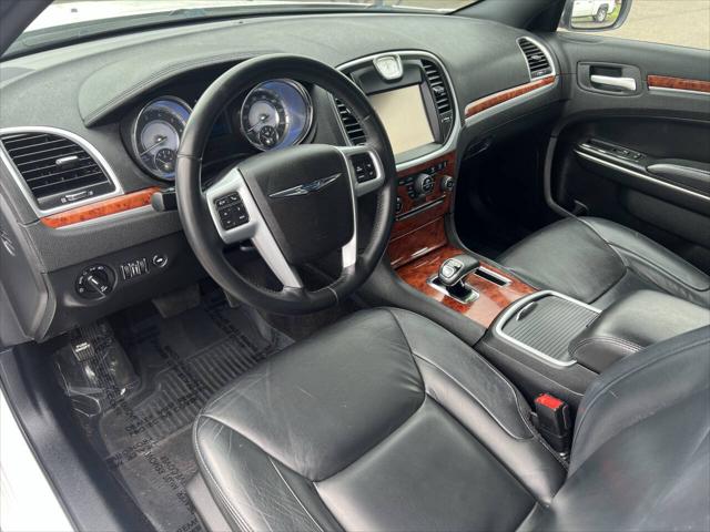 2014 Chrysler 300 Base 4dr Sedan