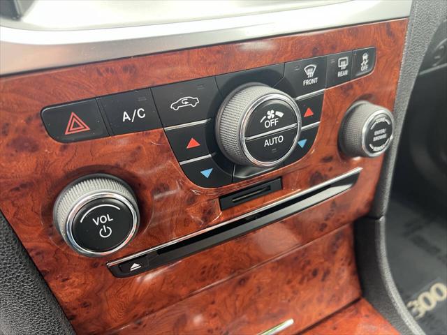 2014 Chrysler 300 Base 4dr Sedan