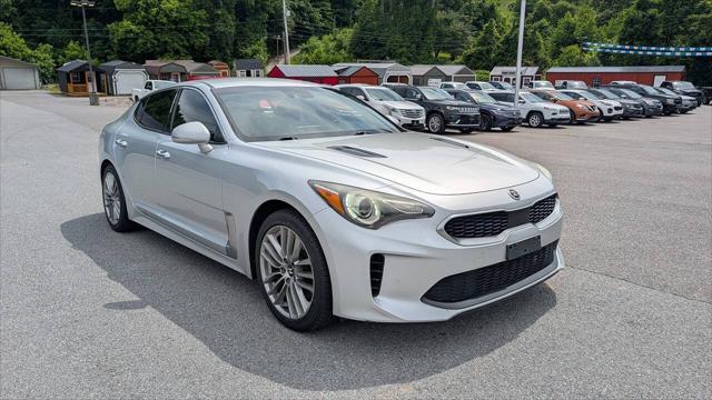 2018 Kia Stinger Base 4dr Sedan
