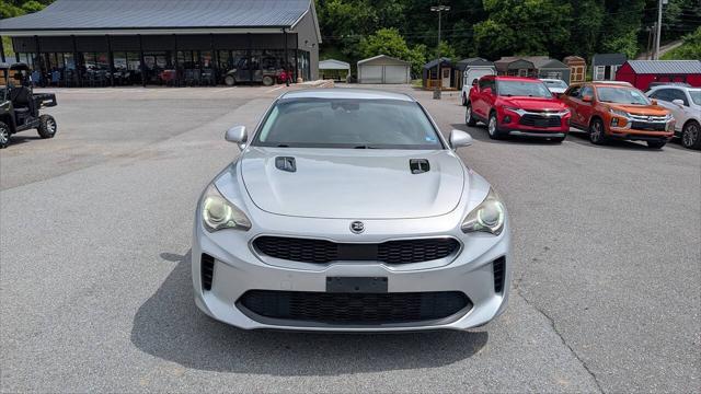 2018 Kia Stinger Base 4dr Sedan