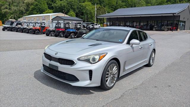 2018 Kia Stinger Base 4dr Sedan