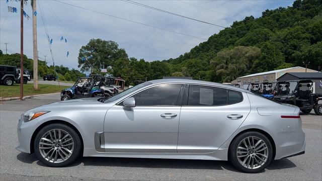 2018 Kia Stinger Base 4dr Sedan