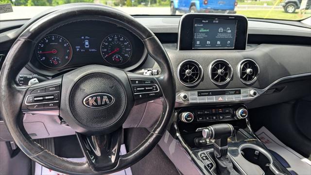 2018 Kia Stinger Base 4dr Sedan