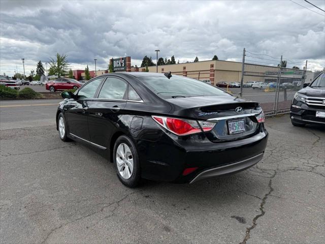 2014 Hyundai Sonata Hybrid Base 4dr Sedan