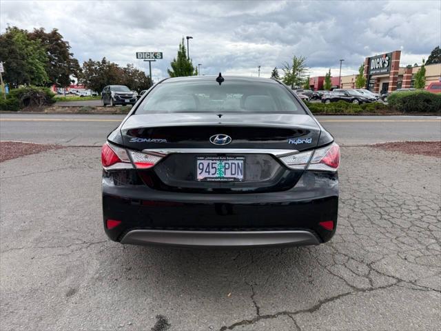 2014 Hyundai Sonata Hybrid Base 4dr Sedan