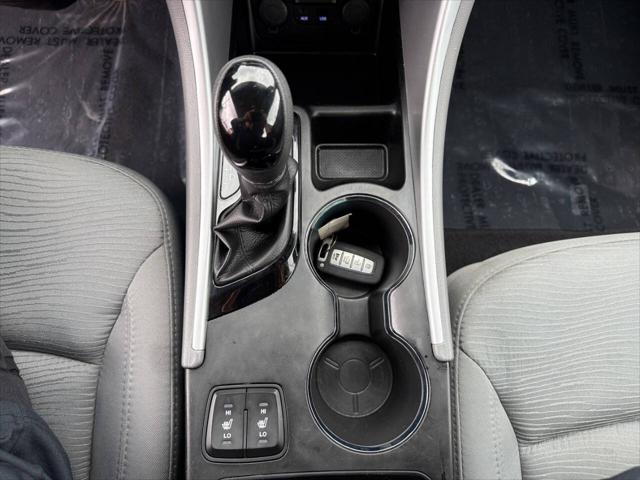 2014 Hyundai Sonata Hybrid Base 4dr Sedan